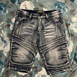 Men’s jean shorts size 36